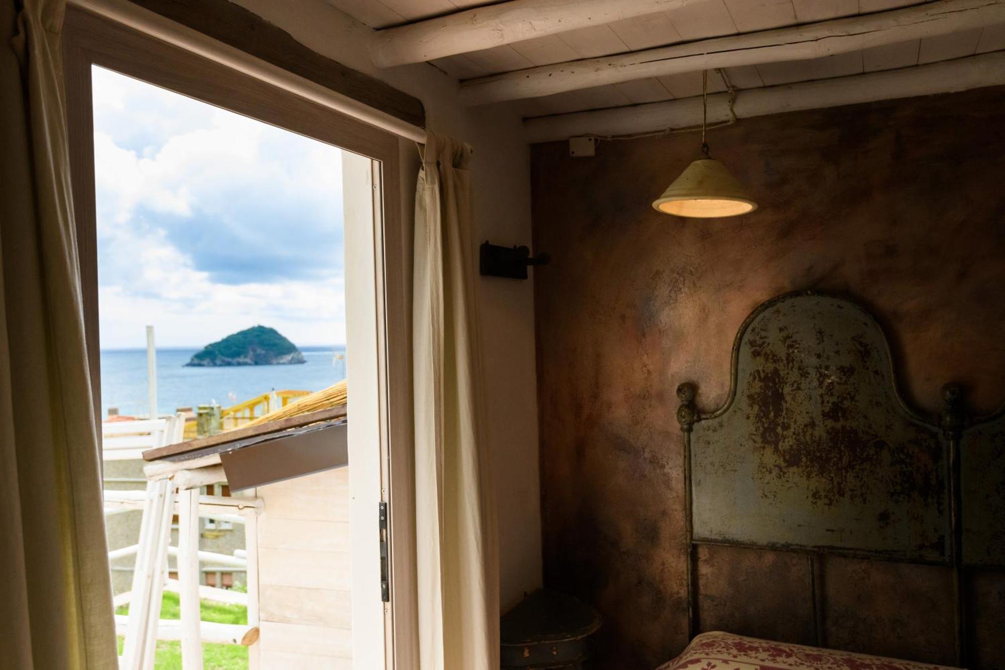 Soqquadro Art&Relax - Spotorno Apartment ห้อง รูปภาพ
