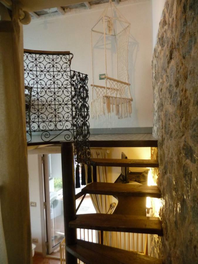 Soqquadro Art&Relax - Spotorno Apartment ภายนอก รูปภาพ