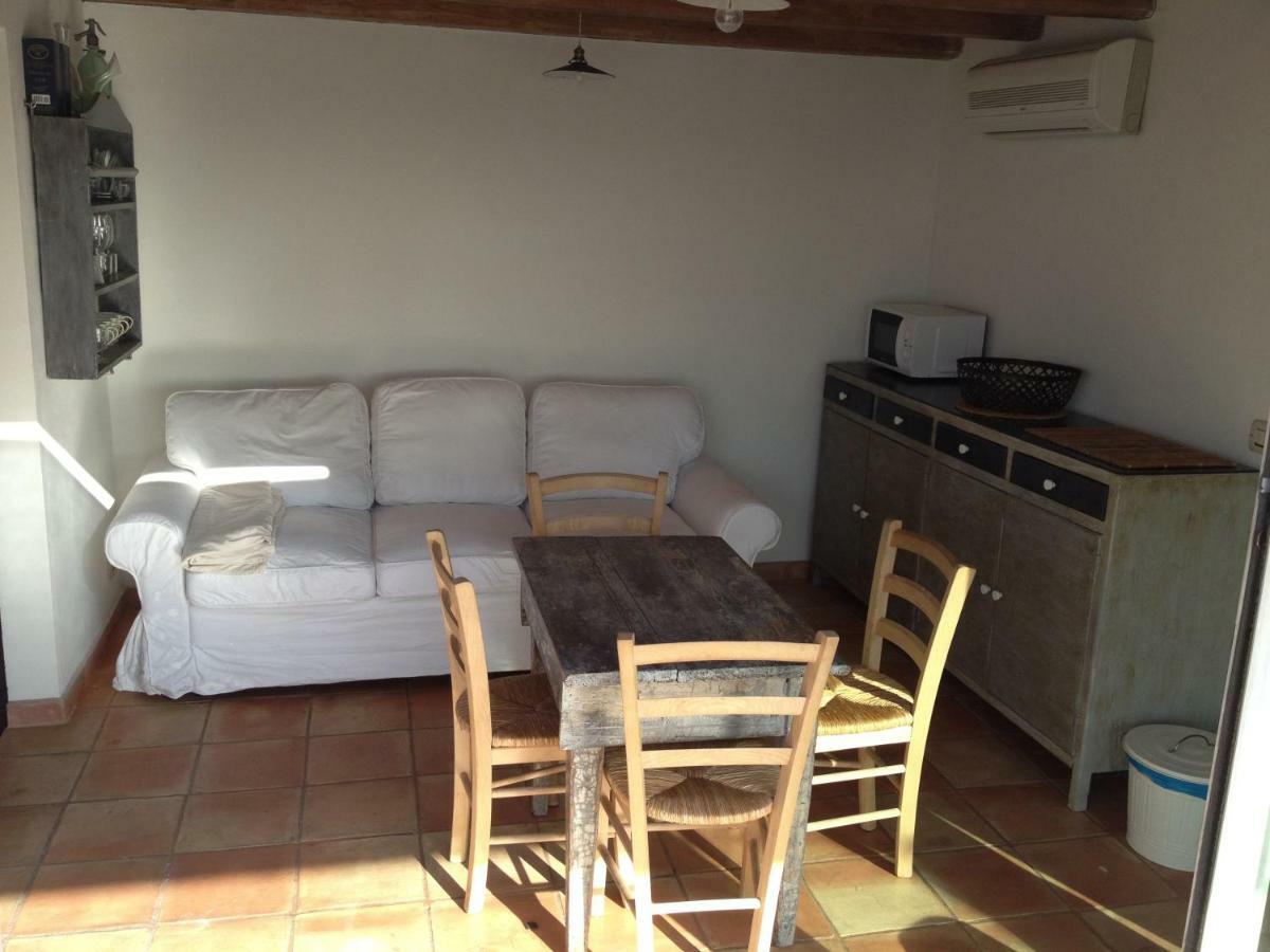 Soqquadro Art&Relax - Spotorno Apartment ภายนอก รูปภาพ